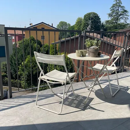 Апартаменты Zina - - 10 Min From Centre And Airport Бергамо